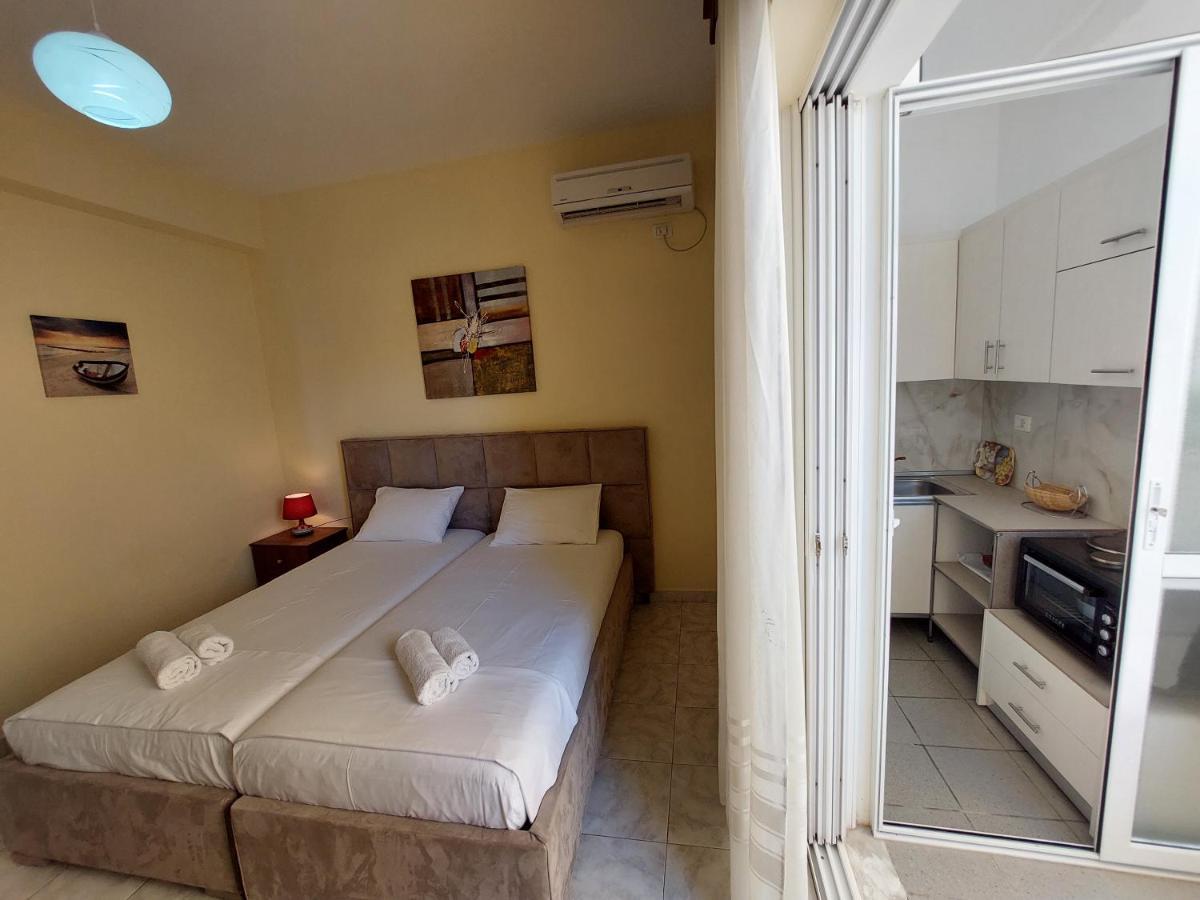 The Sun House Daire Sarandë Dış mekan fotoğraf