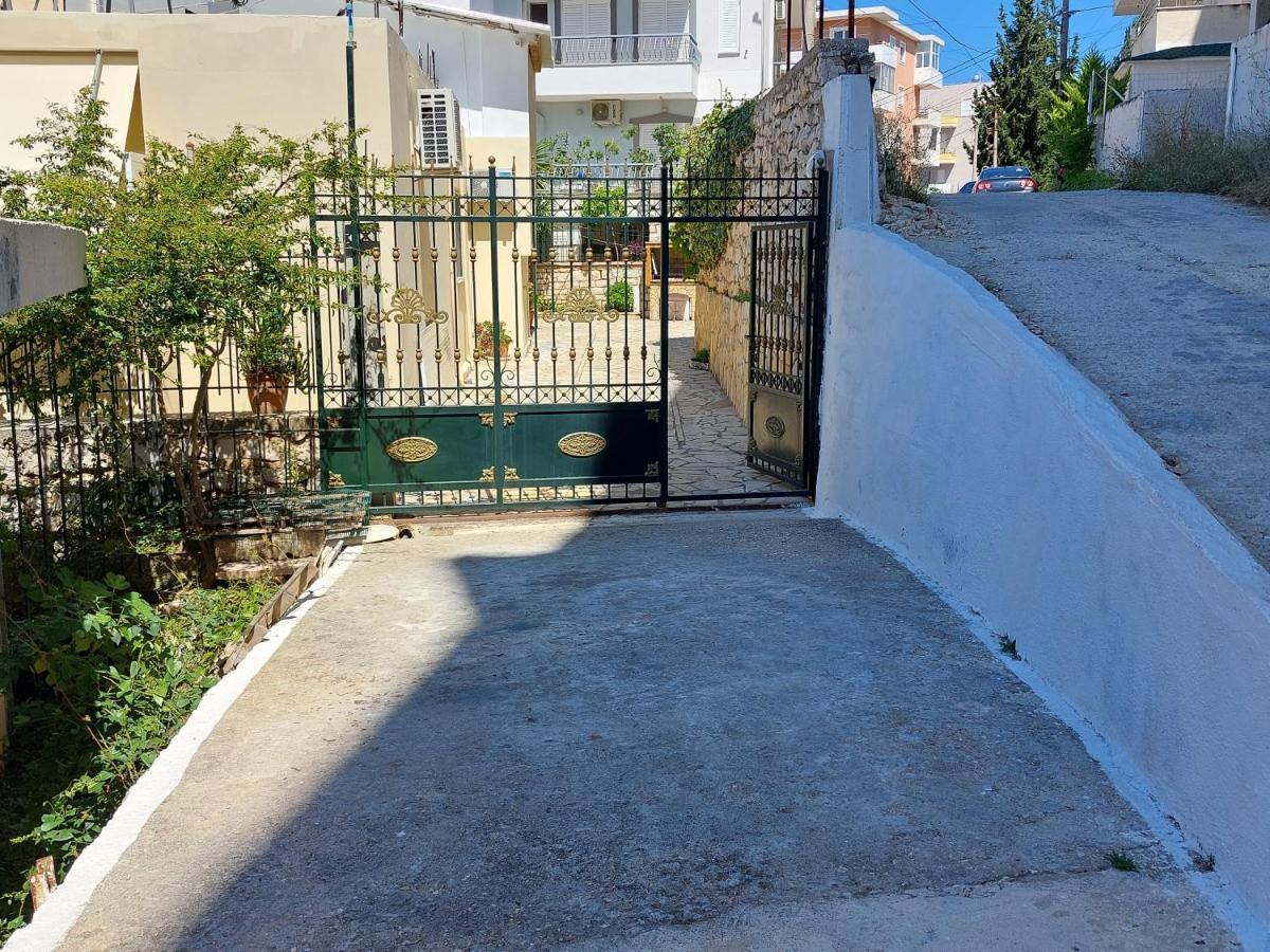 The Sun House Daire Sarandë Dış mekan fotoğraf