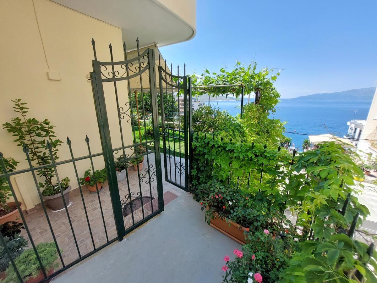The Sun House Daire Sarandë Dış mekan fotoğraf